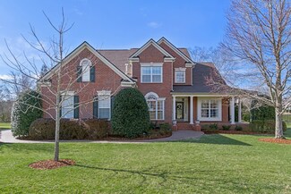 805 Breckston Ln, Nashville, TN 37221