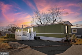 34 Crater Ln, Stafford, VA 22556