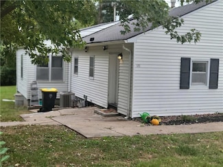 5117 NE 45th Terrace, Kansas City, MO 64117