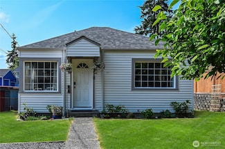 1907 N 137th St, Seattle, WA 98133