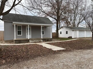 302 Stallard St, Pocahontas, IL 62275