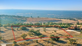 287 Cedar Mountain Dr, Round Mountain, TX 78663