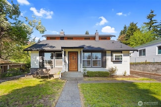 1121 Evans Ave W, Bremerton, WA 98312
