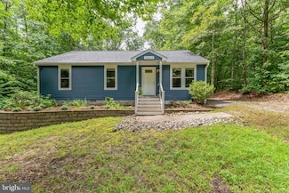 26463 Dejarnette Ln, Ruther Glen, VA 22546
