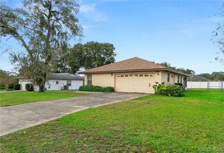 6067 E Oneida St, Inverness, FL 34452
