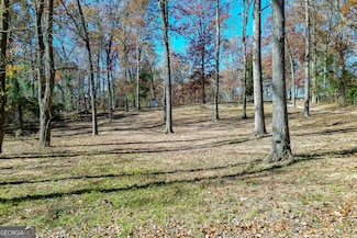 131 Canix Ln, Hoschton, GA 30548