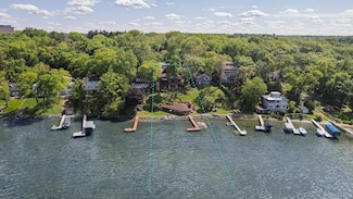 5030 Lake Mendota Dr, Madison, WI 53705