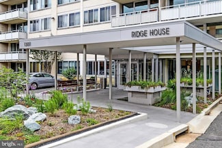 1301 S Arlington Ridge Rd Unit 404, Arlington, VA 22202