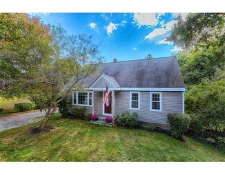 212 Haverhill St, Rowley, MA 01969