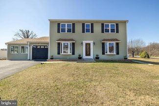 2205 Lillian Dr, Bensalem, PA 19020