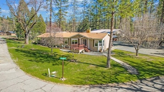 180 Steelhead Cir, Lewiston, CA 96052