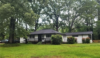 871 Rays Rd, Stone Mountain, GA 30083
