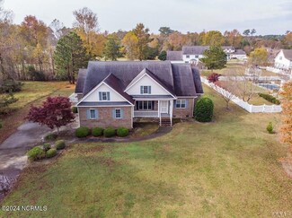 717 Small Dr, Elizabeth City, NC 27909