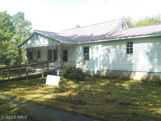 108 Hill St, Narrows, VA 24124
