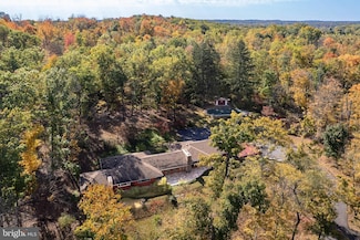 43 Fiddlers Creek Rd, Titusville, NJ 08560