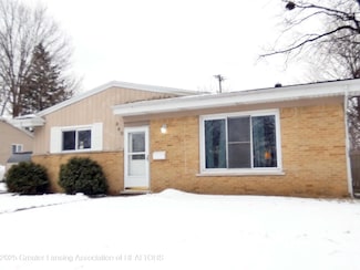 840 Sandlyn Dr, Lansing, MI 48910