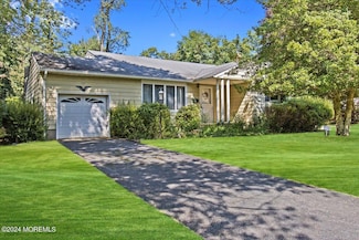 146 Bruce Rd, Red Bank, NJ 07701