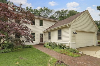 27021 S Elm Ln, Waterford, WI 53185