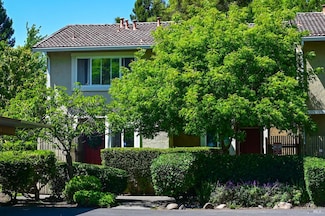 516 Santa Alicia Dr, Rohnert Park, CA 94928