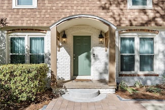 930 Maplewood Ave, Tallahassee, FL 32303