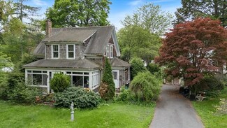 42 Maple St, South Hamilton, MA 01982