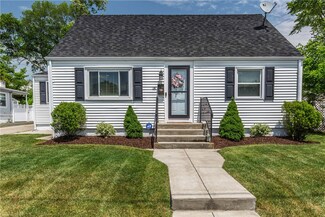 18 Swan St, North Providence, RI 02911