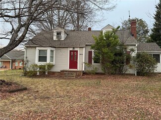 825 Polo Rd, Winston Salem, NC 27106