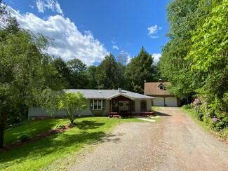 4 Cherry Ln, Tunkhannock, PA 18657