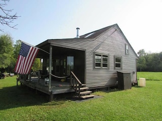 10121 Parkila Rd, Pelkie, MI 49958