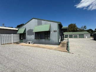 419 W Highway 17 Terrace, Houston, MO 65483