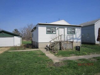 305 N Sycamore St, Franklin Grove, IL 61031