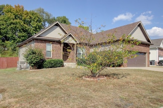 3518 Clover Hill Dr, Clarksville, TN 37043