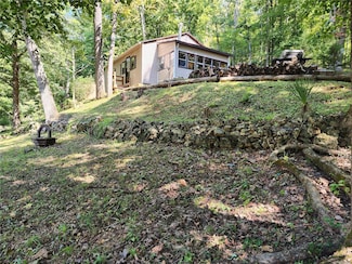 10 Black River One Dr, Piedmont, MO 63957