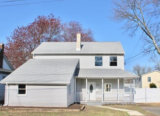 332 Sherwood Dr, Keyport, NJ 07735