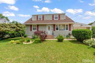 46 Piersoll Rd, Old Bridge, NJ 08857