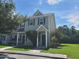 310 Burley Dr Unit 4, Hubert, NC 28539