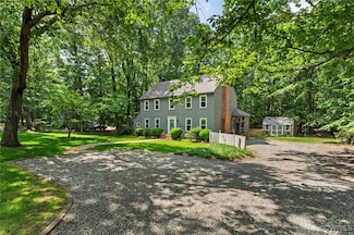 13211 Powderham Ln, Midlothian, VA 23113