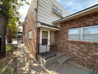 1017 Laurelwood B Dr, Clovis, NM 88101