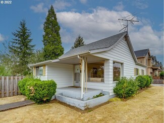 6703 SE 86th Ave, Portland, OR 97266