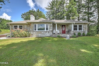 390 Sokassa Rd, Newland, NC 28657