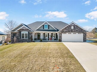 1039 Firman Dr SW, Sugar Creek, OH 44681