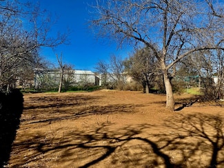 1111 Ford St, Llano, TX 78643
