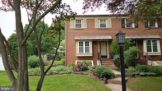 418 Saw Mill Ct, Norristown, PA 19401