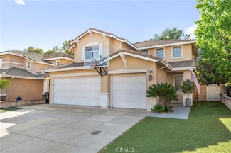 5630 Hunt Club Dr, Fontana, CA 92336