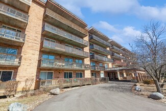 502 Redondo Dr Unit 209, Downers Grove, IL 60516