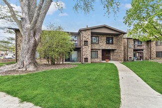 1116 E Randville Dr Unit 102A, Palatine, IL 60074