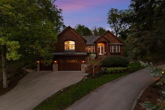 13209 Holasek Ln, Eden Prairie, MN 55346
