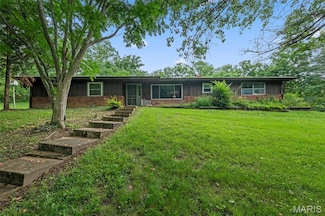 1860 Lamplite Estates Dr, Saint Clair, MO 63077