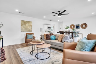 108 Fannin Dr, Euless, TX 76039