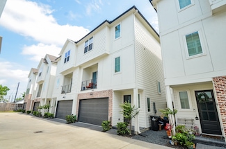 4915 Avenue J, Houston, TX 77011